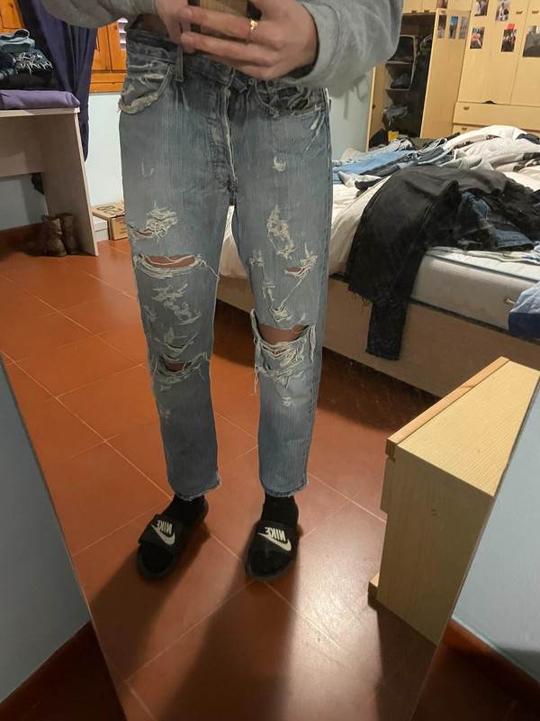 Levis on sale 501 strappati