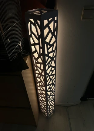 Lampadaire Philips Hue, marque: Hue, état: Très bon état, 230,00 €, 242,20 € Protection acheteurs incluse