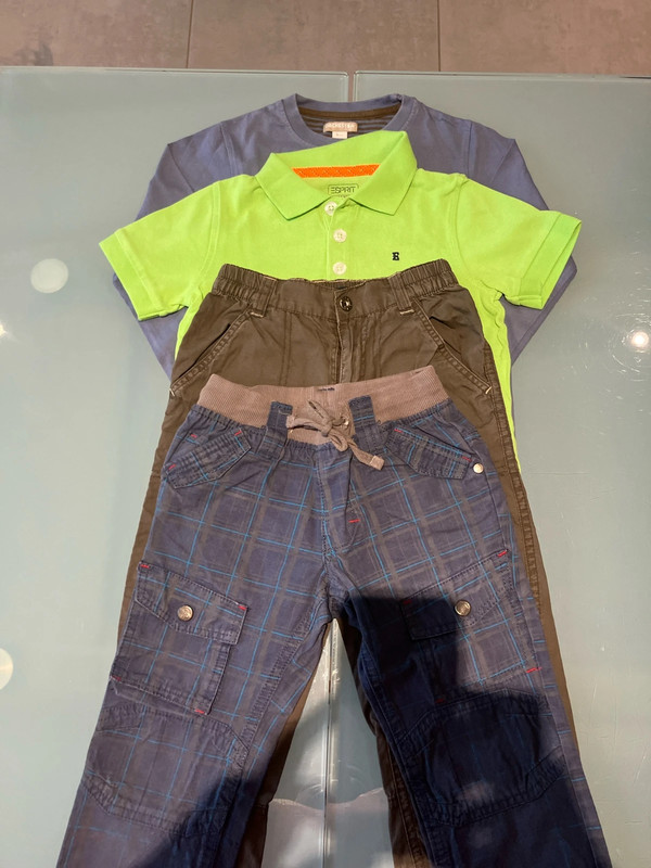 Lot de 2 pantalons et un polo manches courtes 4-5 ans 1