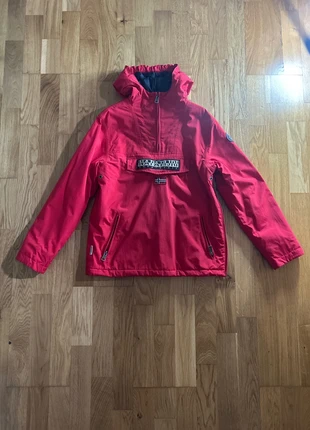 Giubbotto Napapijri, merk: Napapijri, staat: Nieuw zonder prijskaartje, maat: 12 jaar / 152 cm, € 25,00, € 26,95 inclusief Kopersbescherming