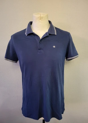 Magnifique polo Champion vintage brodé taille S Ref 20IT005, merk: Champion, staat: Heel goed, maat: S, € 8,00, € 9,10 inclusief Kopersbescherming
