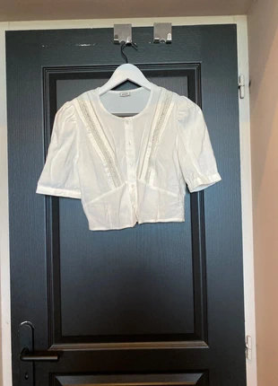 Chemisier blanc manches mi-longues, merk: Pimkie, staat: Nieuw zonder prijskaartje, maat: S / 36 / 8, € 4,95, € 5,90 inclusief Kopersbescherming