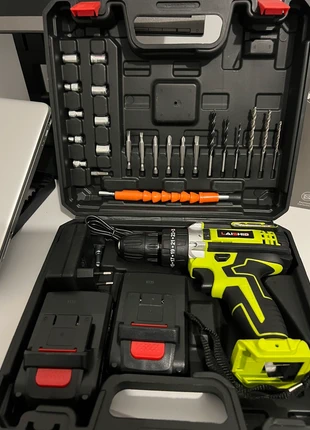 Perceuse visseuse + 2 batteries + accessoires (kit complet), condition: New with tags, €45.00, €47.95 includes Buyer Protection