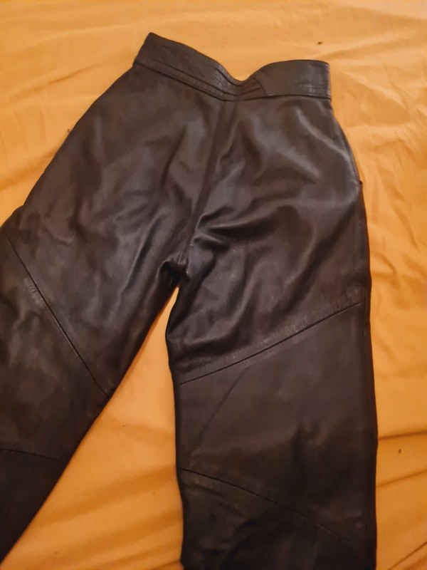 Pantalon en cuite taille haute 3