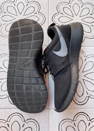 Nike roshe , brand: Nike, condizioni: Buone, taglia: 37.5, €10.00, €11.20 include la Protezione acquisti