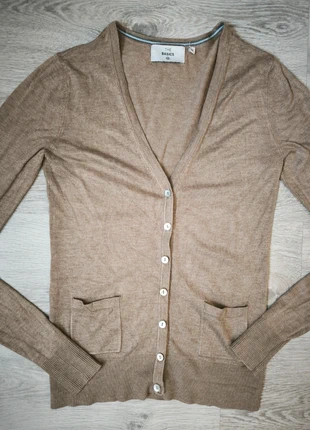 Gilet cardigan femme beige c&a xs, marque: C&A, état: Très bon état, taille: XS / 34 / 6, 4,00 €, 4,90 € Protection acheteurs incluse