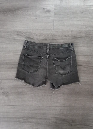 🌞 Short En Jean Levi's Vintage Noir / Gris Taille 36 02120625, brand: Levi's, condizioni: Ottime, taglia: S / IT 40 / EU 36, €19.00, €20.65 include la Protezione acquisti Pro