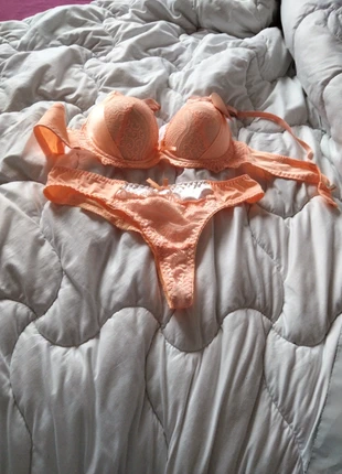 Ensemble sexy dentelle orange string , condizioni: Nuovo con cartellino, taglia: S / IT 40 / EU 36, €7.99, €9.09 include la Protezione acquisti