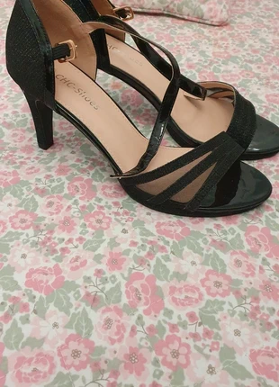 Sandalias tacón medio, marca: CHC-Shoes, estado: Novo sem etiquetas, tamanho: 39, €18.00, €19.60 inclui Proteção do Comprador