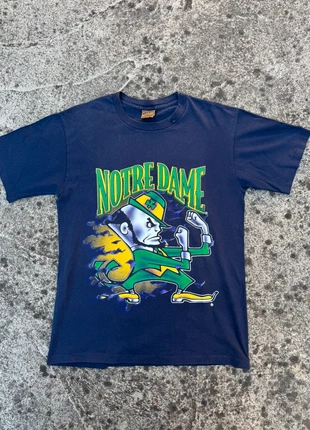 Nutmeg Notre Dame T-shirt single stitch vintage blue faded M Made in USA anni ’90, brand: Nutmeg, condizioni: Buone, taglia: M, €40.00, €42.70 include la Protezione acquisti