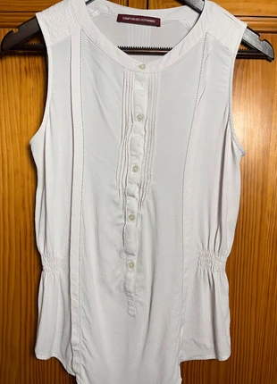Blouse sans manches – boutonné et plissé Comptoir des Cotonniers 🇫🇷 38/M, merk: Comptoir des Cotonniers, staat: Nieuw zonder prijskaartje, maat: M / 38 / 10, € 44,00, € 46,90 inclusief Kopersbescherming