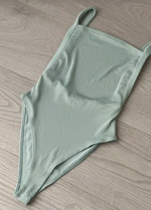 Body vert d'eau côtelé dos ouvert, brand: Pull & Bear, condition: Very good, size: S / 36 / 8, €4.00, €4.90 includes Buyer Protection