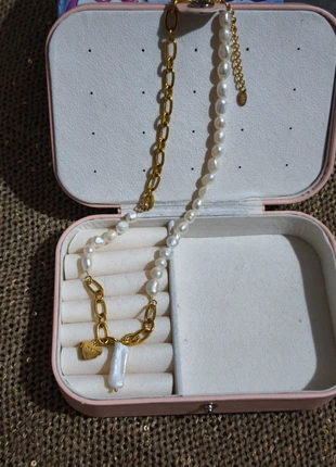 Un beau collier de luxe en acier inoxydable neuf et perles d'eau douce, brand: Luxe, condition: New without tags, €15.00, €16.45 includes Buyer Protection