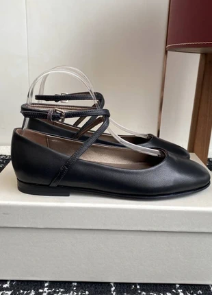 Bailarinos moterims Elegantiškos ir rafinuotos aukštos kokybės odos Brunello Cucinelli, merk: Brunello Cucinelli, staat: Heel goed, maat: 37, € 244,00, € 256,90 inclusief Kopersbescherming