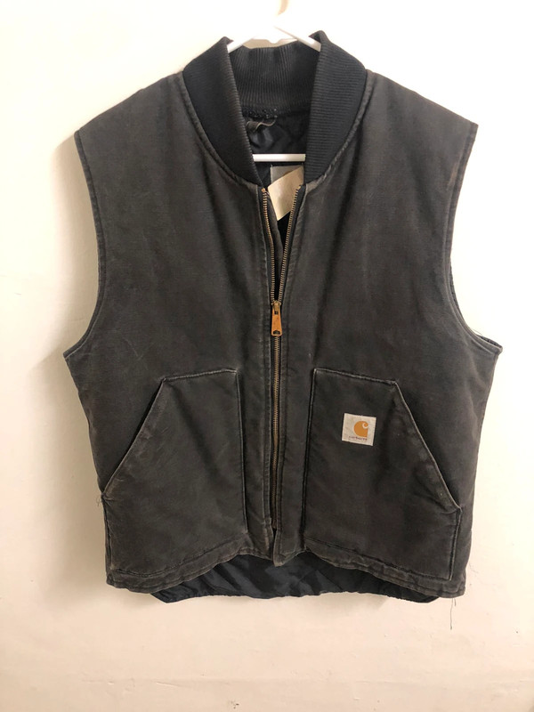 vintage black vest carhartt size (LARGE) 1