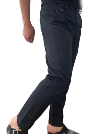 schwarze Diesel-Hose, marque: Diesel, état: Très bon état, taille: M, 45,00 €, 47,95 € Protection acheteurs incluse