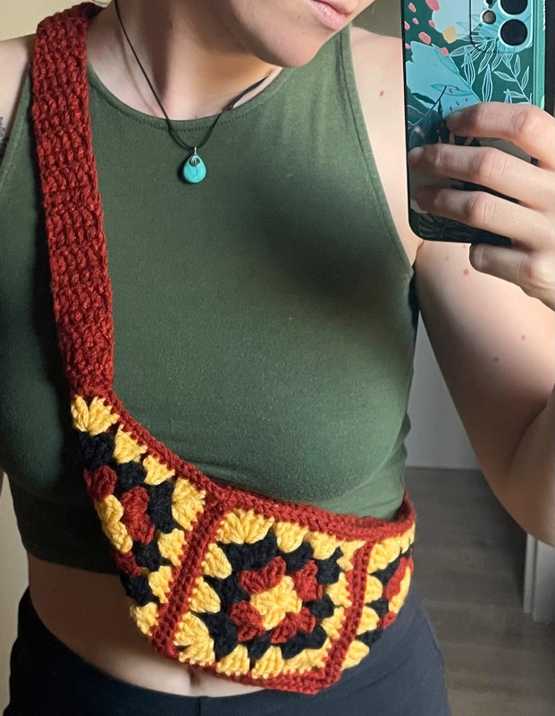 Riñonera 2024 de ganchillo