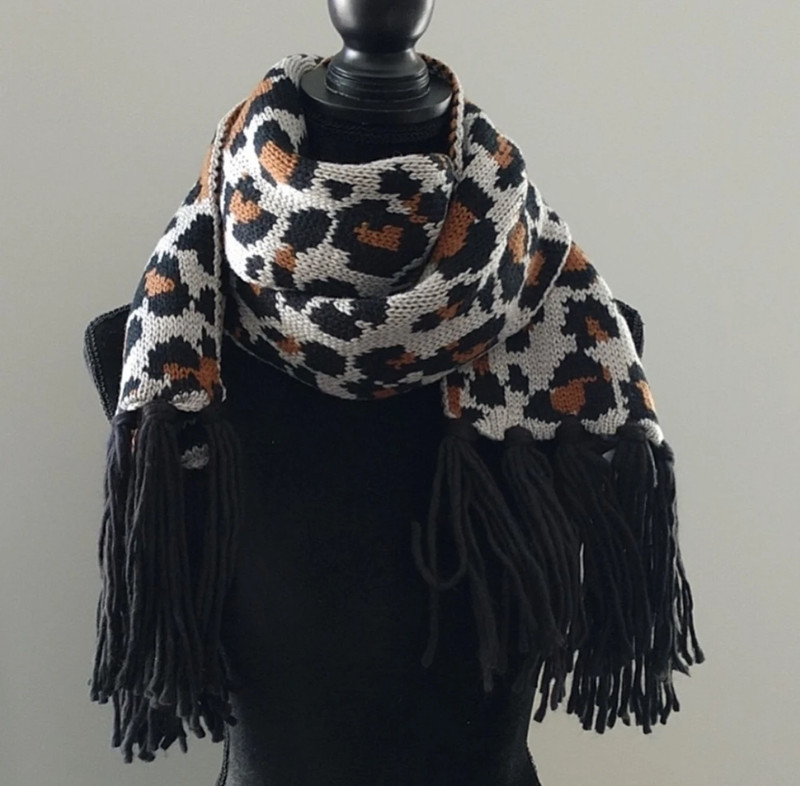 Leopard print scarf, new with tags animal print y2k 4