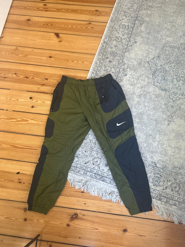 Nike tracksuit hose olive green Vinted