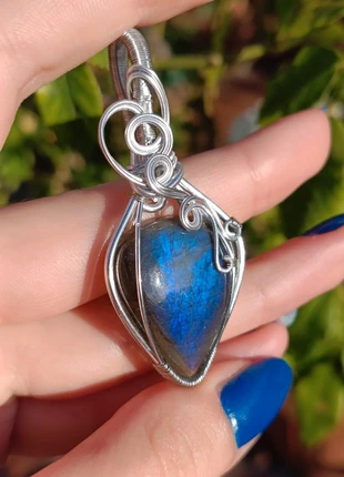 Ciondolo con Labradorite blu, marque: Blu, état: Très bon état, 20,00 €, 21,70 € Protection acheteurs incluse