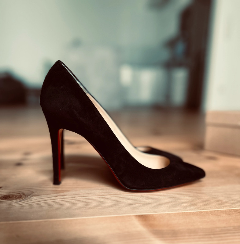 Christian Louboutin Pigalle 100 Veau Velours Designer Pumps Damen black Gr. 38 5