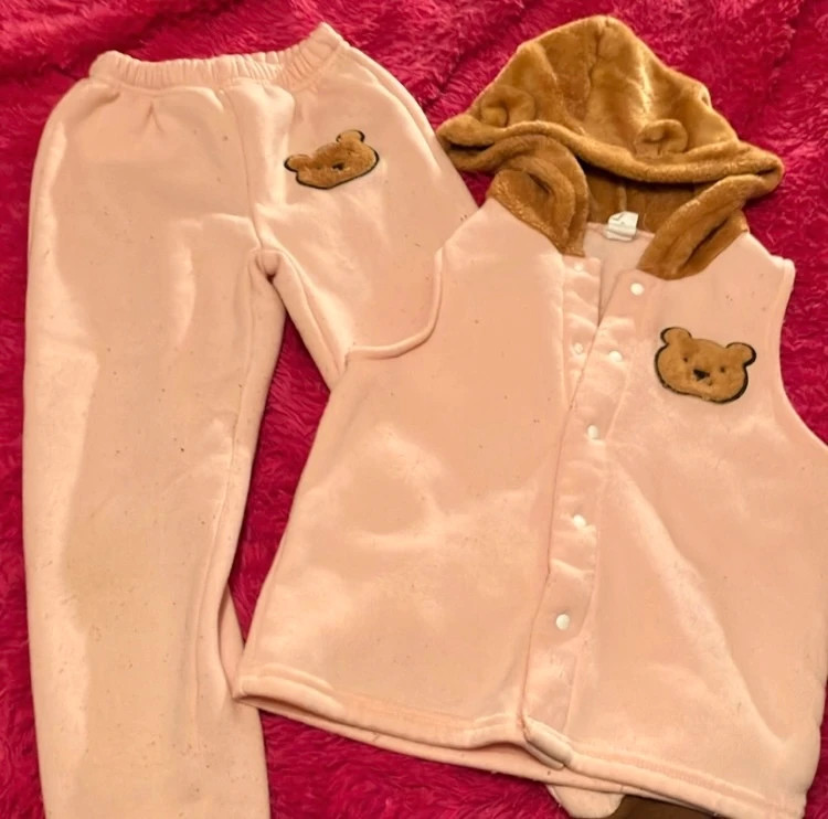 SHEIN Teddy Bear Sweats Outfit 1