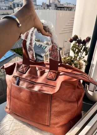 Sac de voyage marron jamais utilisé cuir synthétique PU, staat: Heel goed, € 29,00, € 31,15 inclusief Kopersbescherming