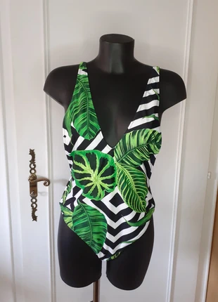 Maillot de bain tropical Taille 42, marque: M, état: Très bon état, taille: XL / 42 / 14, 8,00 €, 9,10 € Protection acheteurs incluse