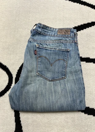 Jean Levi’s modern rise straight W29 bleu J5362, marque: Levi's, état: Bon état, taille: L / 40 / 12, 5,00 €, 5,95 € Protection acheteurs (Pro) incluse
