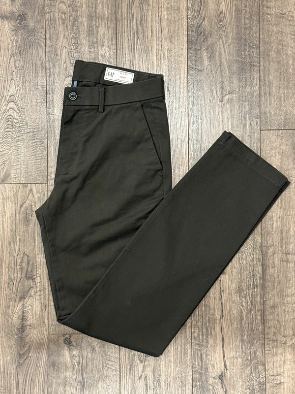 Dark Grey Gap Skinny Modern Chinos 32”x32” 1