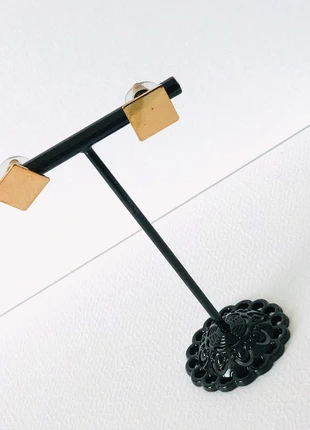 Petite boucle d’oreille carré , état: Neuf avec étiquette, 3,00 €, 3,85 € Protection acheteurs incluse