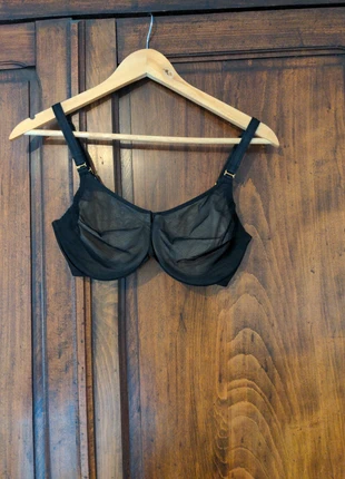 Soutien gorge Chantelle, marque: Chantelle, état: Neuf sans étiquette, taille: 90E, 20,00 €, 21,70 € Protection acheteurs incluse