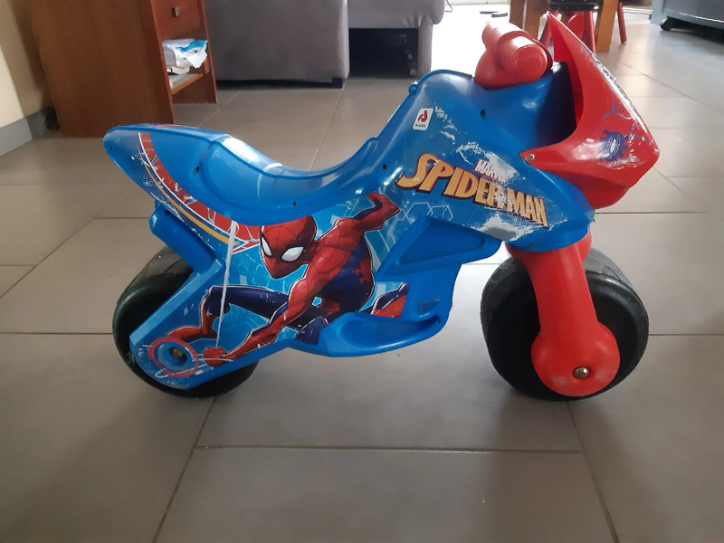 Porteur moto spiderman