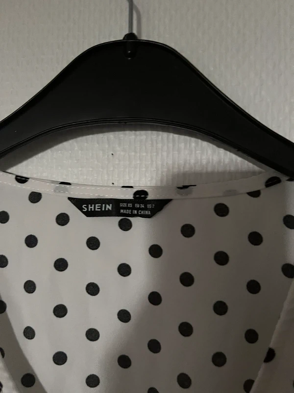 Blouse à pois - photo numéro 5