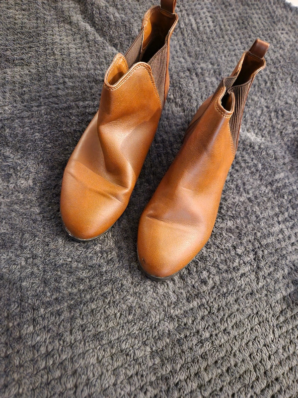 Wide fit sales tan ankle boots