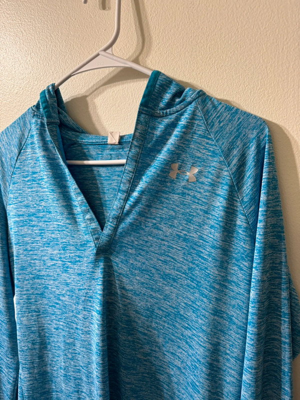 Blue Under Armour Long Sleeve Shirt Size Small 4
