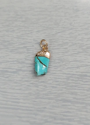 Pendentif pierre semi précieuse turquoise avec anneau doré plaqué or, zustand: Neu, 5,00 €, 5,95 € inklusive Vinted-Käuferschutz