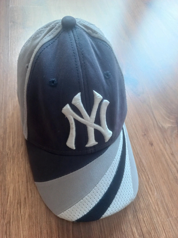 Czapka New York Yankees. Genuine Merchandise - Vinted