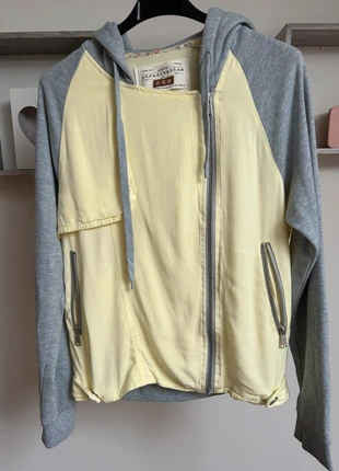 Casaco Stradivarius, brand: Stradivarius, condizioni: Ottime, taglia: M / IT 42 / EU 38, €6.00, €7.00 include la Protezione acquisti