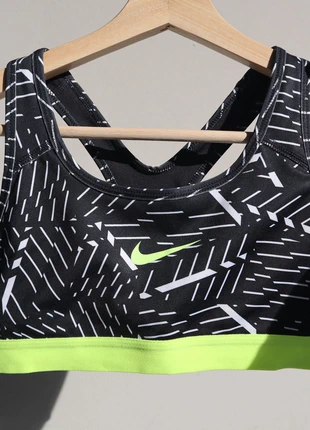 Sutiã Desportivo Nike Dri-Fit Tamanho S | Conforto, Suporte, Fitness, brand: Nike, condizioni: Nuovo senza cartellino, taglia: Altro, €12.00, €13.30 include la Protezione acquisti