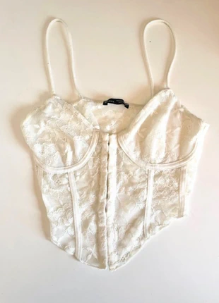 body bianco in pizzo bershka, marque: Bershka, état: Très bon état, taille: XS / 34 / 6, 7,00 €, 8,05 € Protection acheteurs incluse