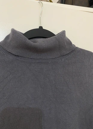 blue turtleneck from H&M – size S, merk: H&M, staat: Heel goed, maat: S / 36 / 8, € 5,70, € 6,69 inclusief Kopersbescherming