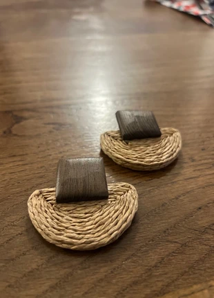 Boucles d’oreilles en bois, marque: Zara, état: Neuf avec étiquette, 10,00 €, 11,20 € Protection acheteurs incluse