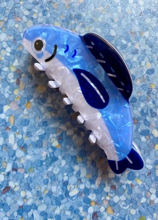 Pince cheveux poisson bleu multicolore irisé, brand: Boutique indépendante, condizioni: Ottime, €6.00, €7.00 include la Protezione acquisti