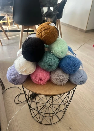 Pelotes de laine, brand: LAINE, condizioni: Nuovo con cartellino, €15.00, €16.45 include la Protezione acquisti