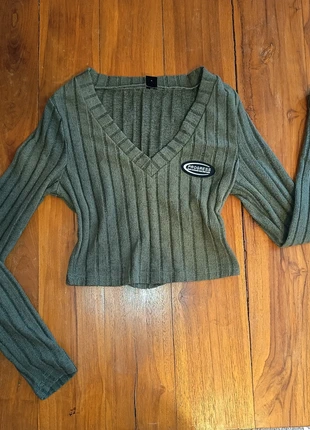 Top vert col en V, marke: Shein, zustand: Sehr gut, größe: M / 38 / 10, 5,00 €, 5,95 € inklusive Vinted-Käuferschutz