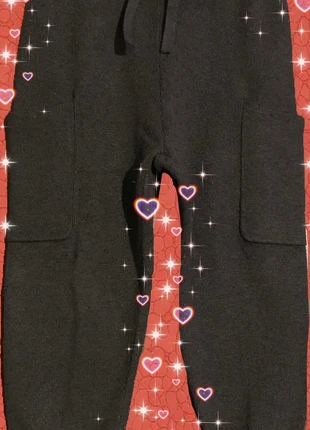 Pantaloni grigi con tasche grandi, da bambino 👦💙 di Zara, marque: Zara, état: Neuf sans étiquette, taille: 4 ans / 104 cm, 10,00 €, 11,20 € Protection acheteurs incluse