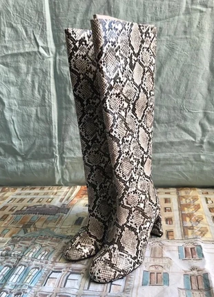 Bottes hautes talons faux cuir serpent Zara pointure 36, marca: Zara, estado: Nuevo sin etiquetas, tamaño: 36, 42,00 €, 44,80 € Protección al comprador incluida