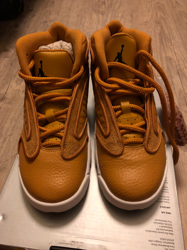 Nike clearance jordan camel