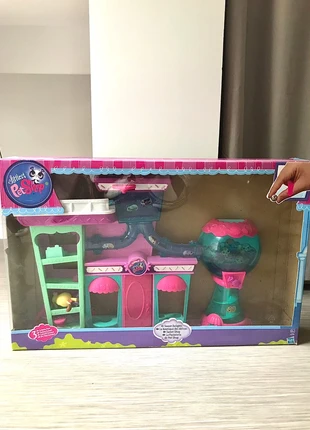 La boutique des délices petshop + un petshop (jouet très rare), brand: Littlest Pet Shop, condition: New with tags, size: One size, €44.99, €47.94 includes Buyer Protection